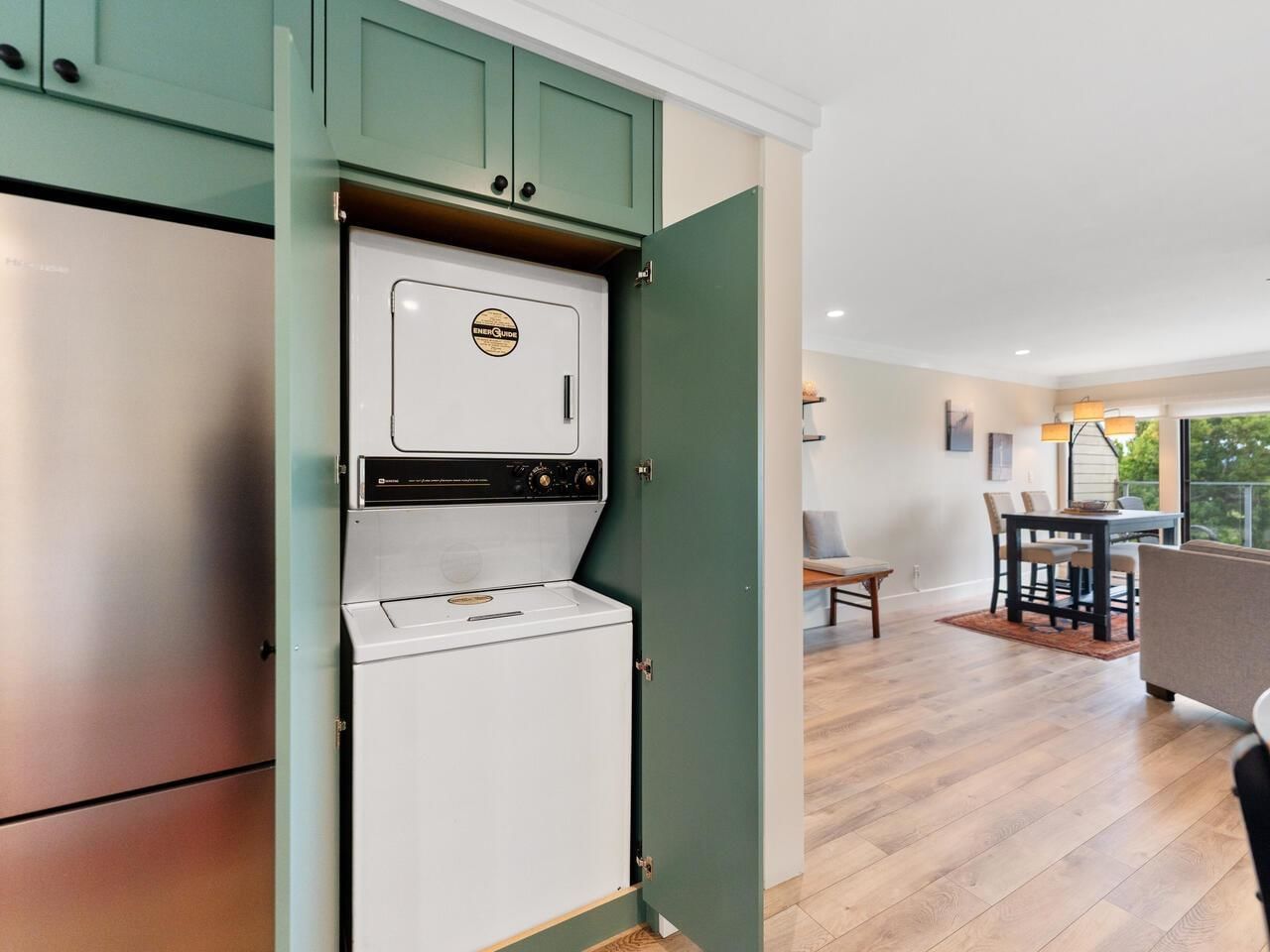 Listing Image 15