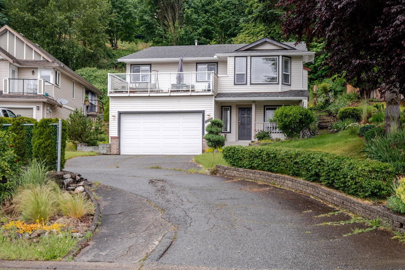 35543 Dina Place, Abbotsford, V3G 1L7 | Image 2