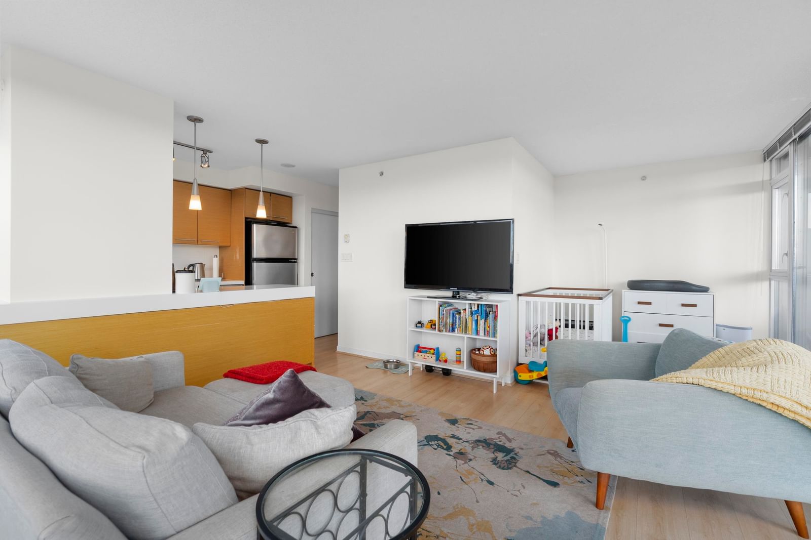 Listing Image 8