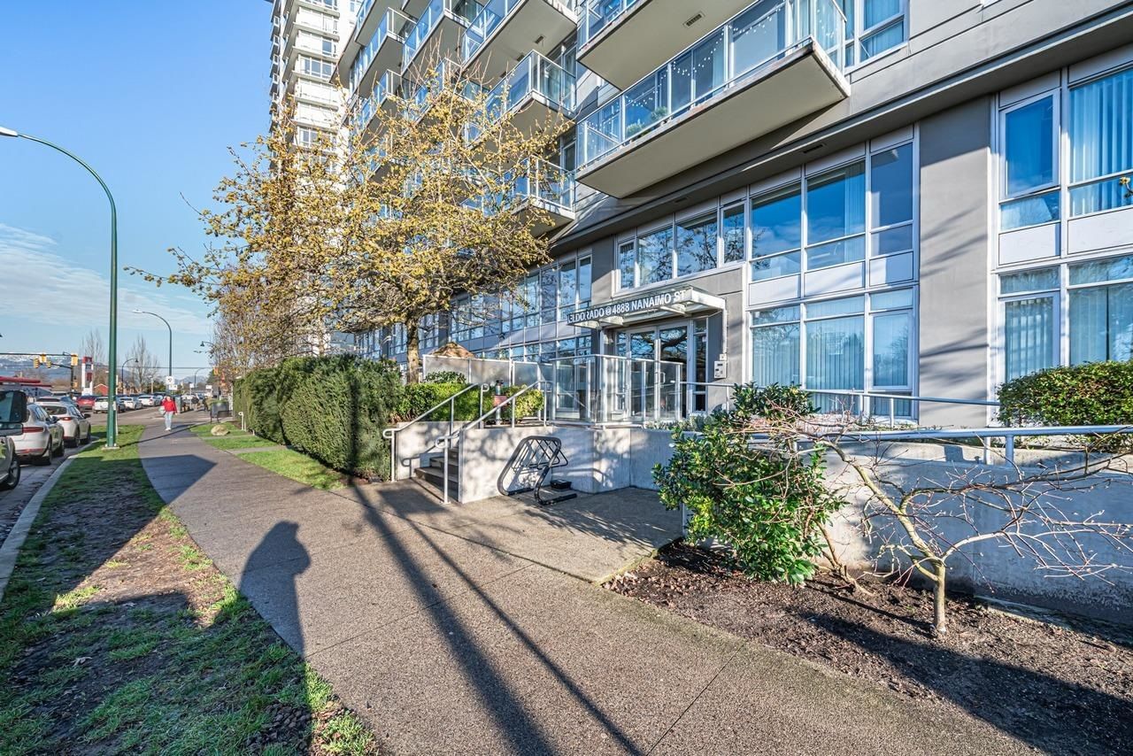 Listing Image 19