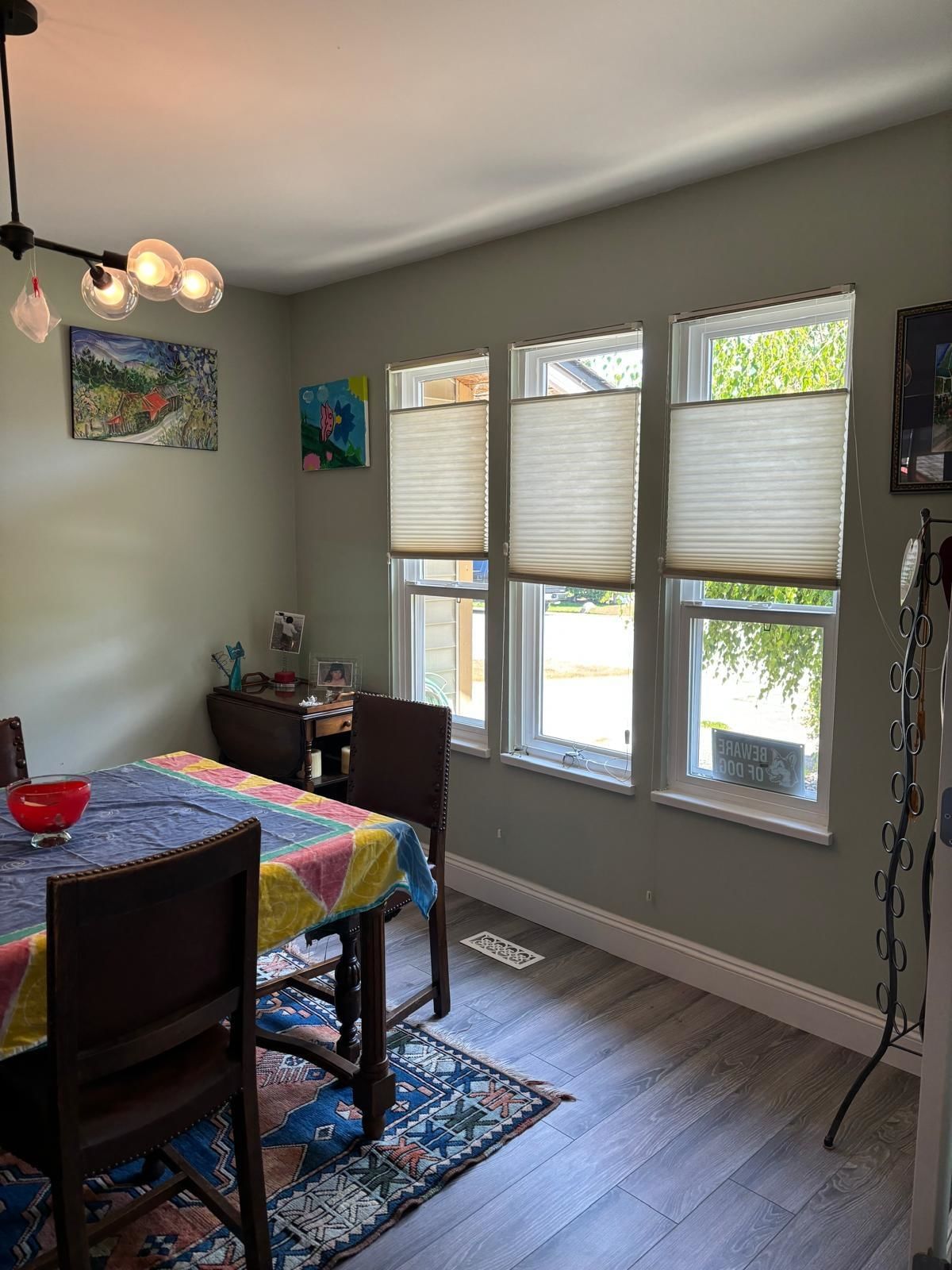 Listing Image 4