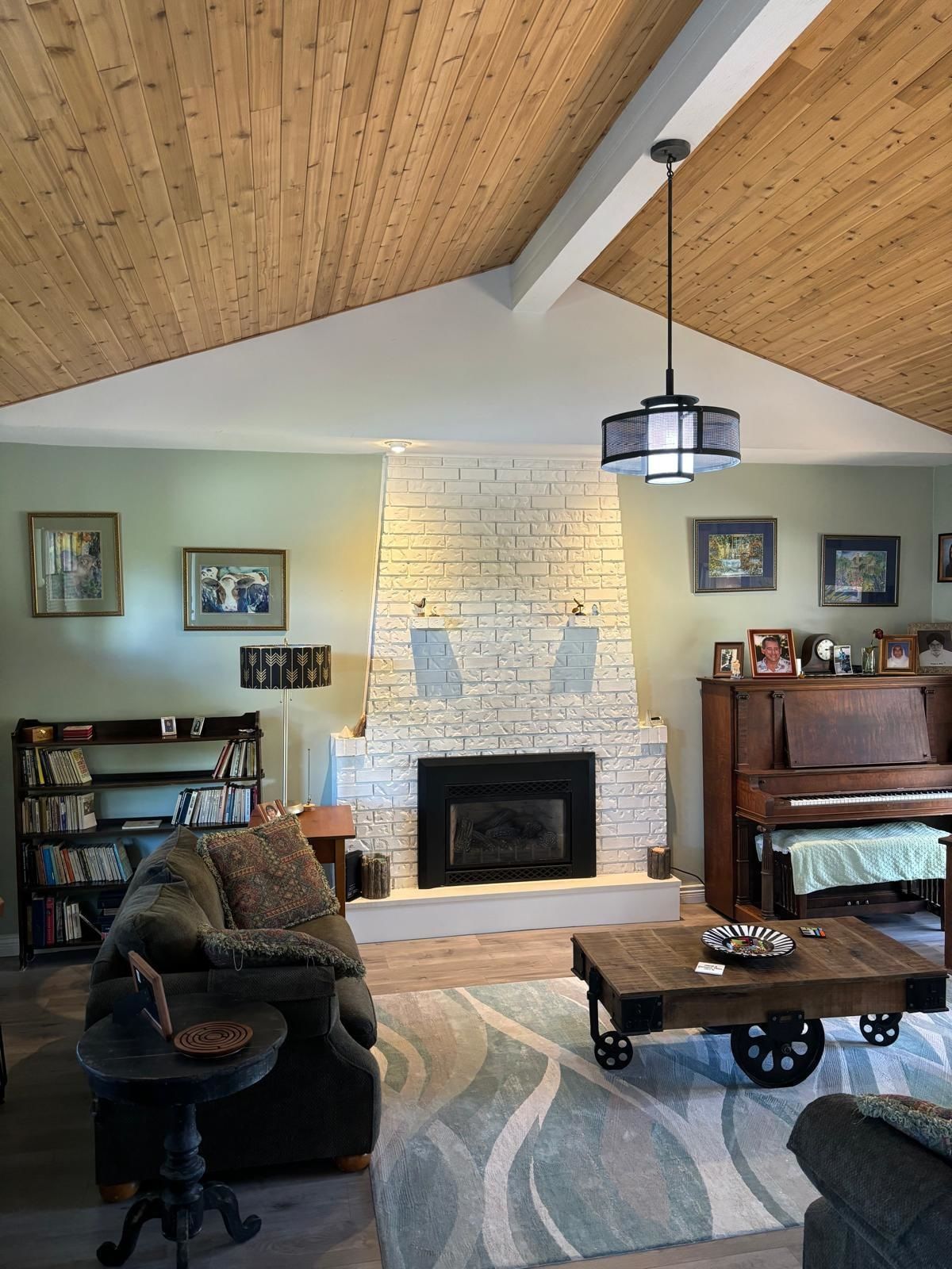 Listing Image 7
