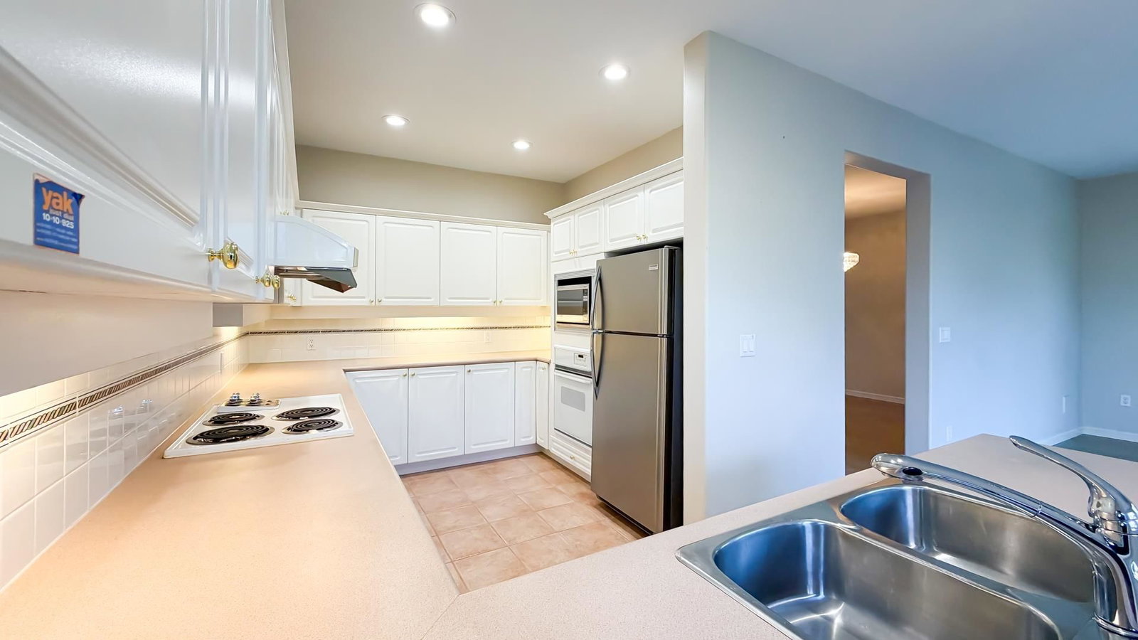 Listing Image 10