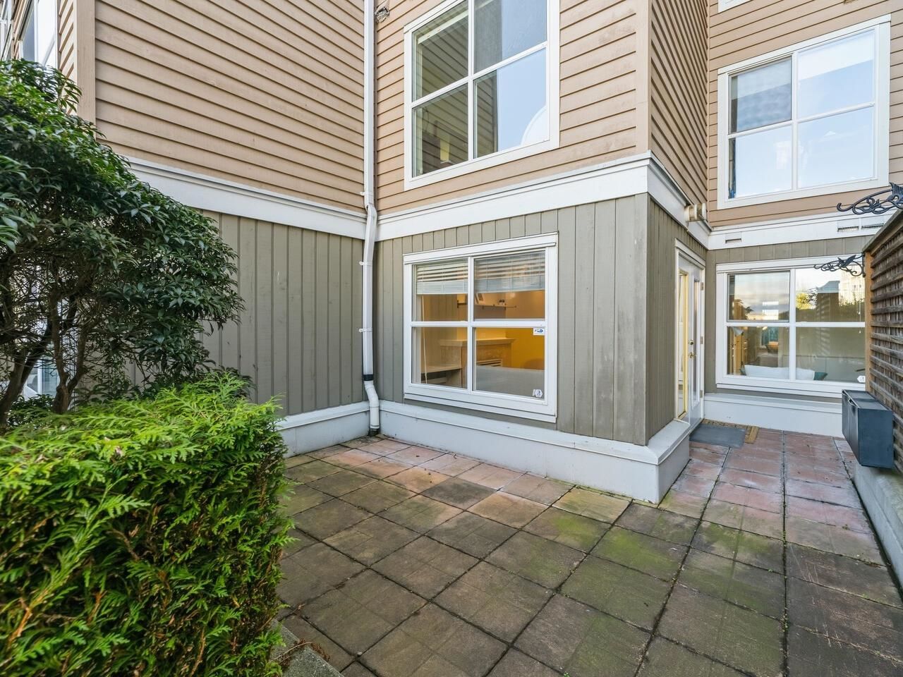 Listing Image 17