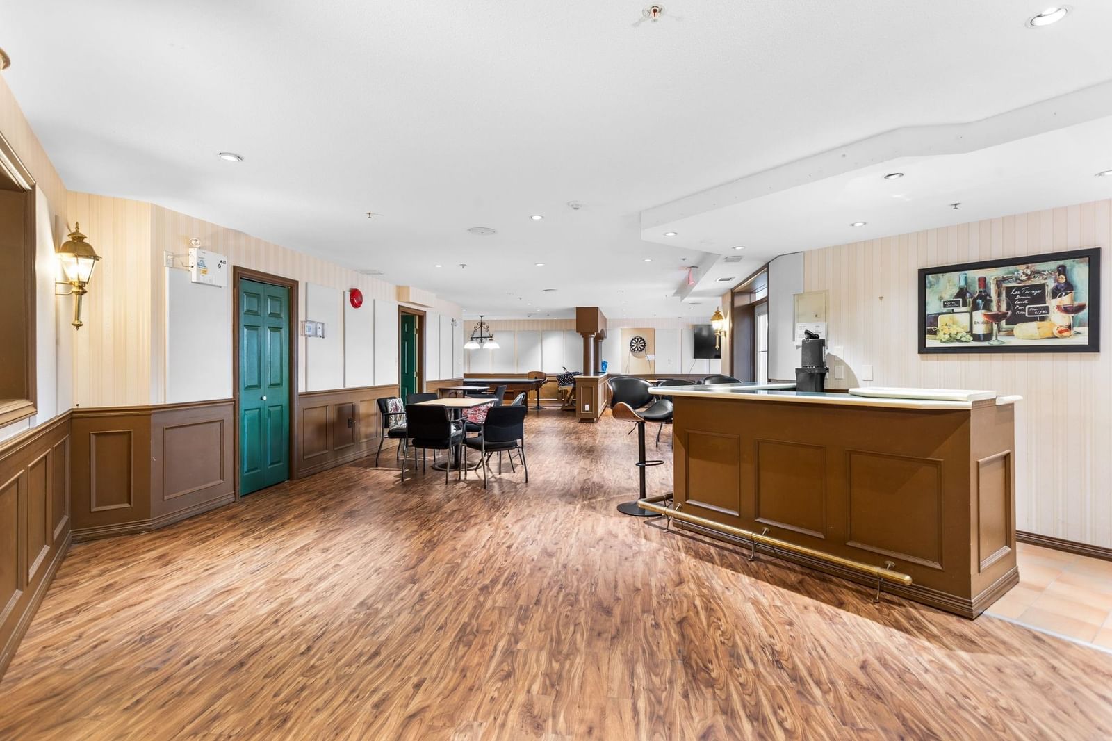 Listing Image 21