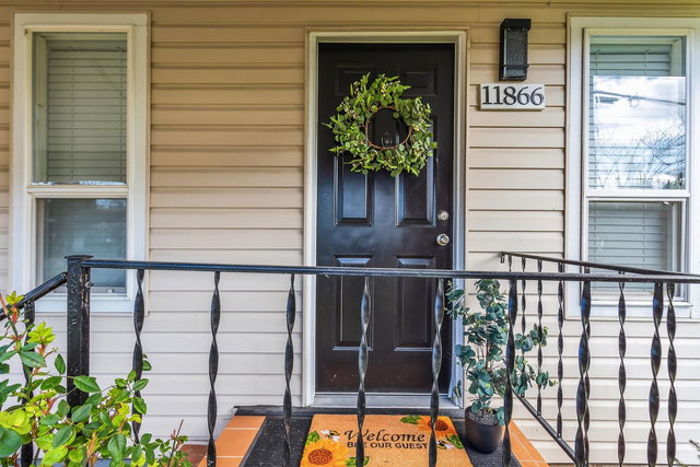 11866 Stephens Street