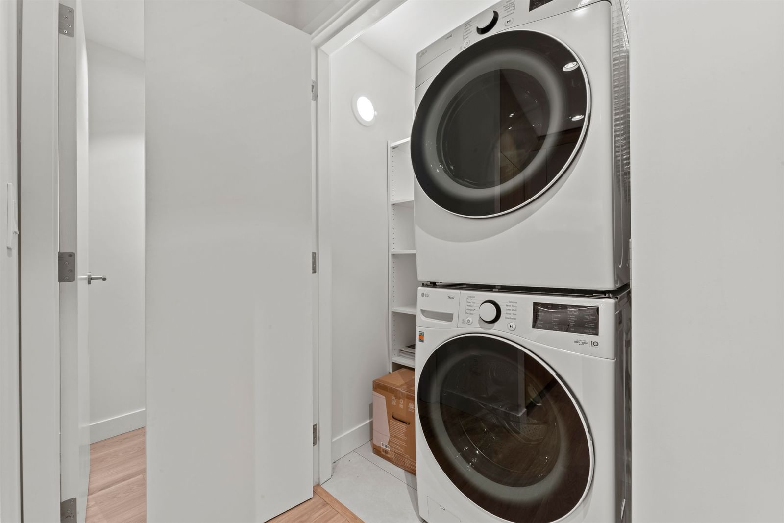 Listing Image 20