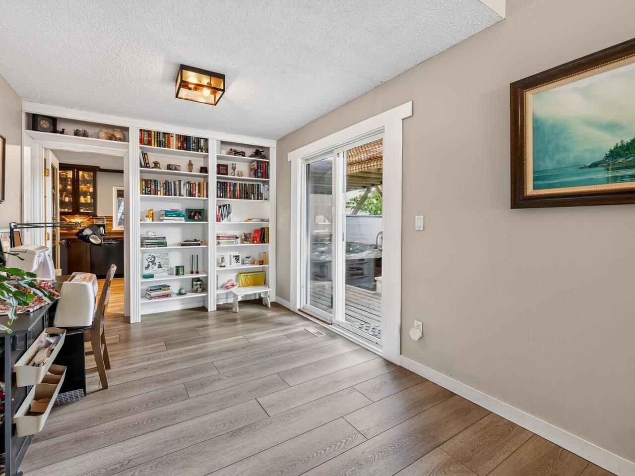 Listing Image 15