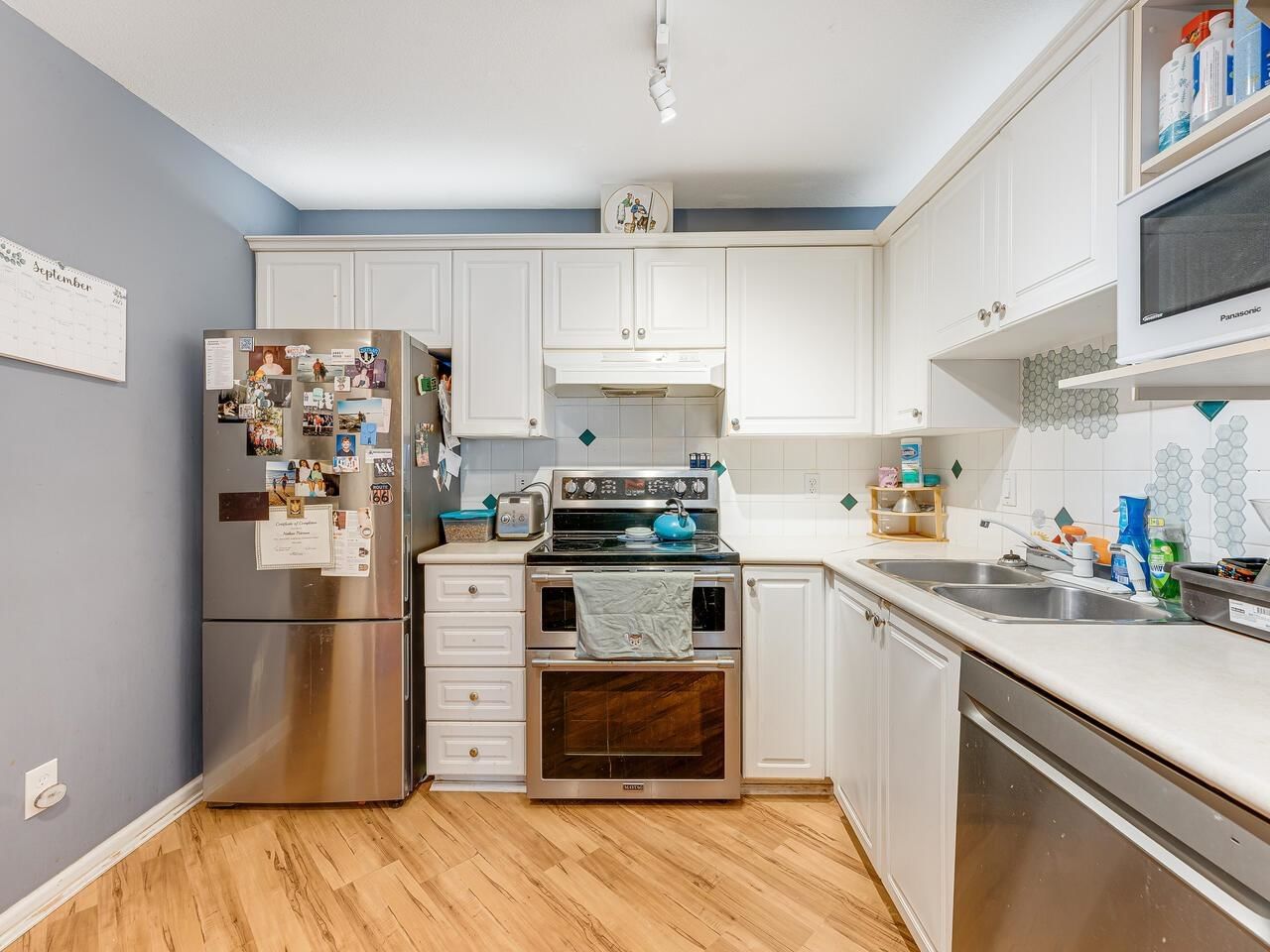 Listing Image 14