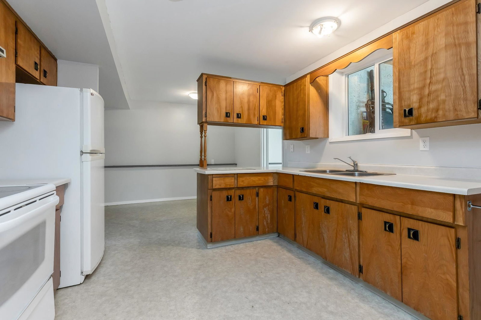 Listing Image 14