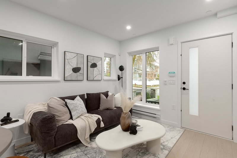 201 - 2329 34th Avenue, Vancouver, V5R 2S6 | Image 2