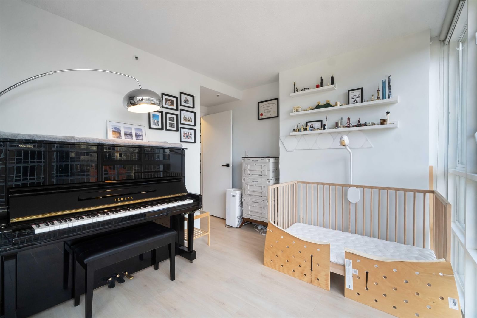 Listing Image 13
