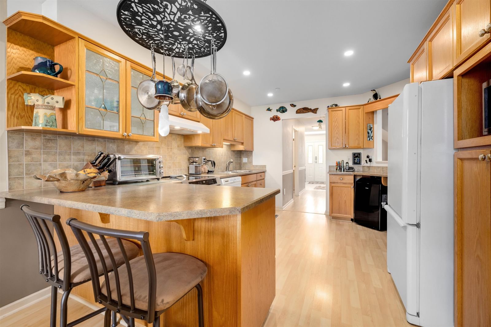 Listing Image 9