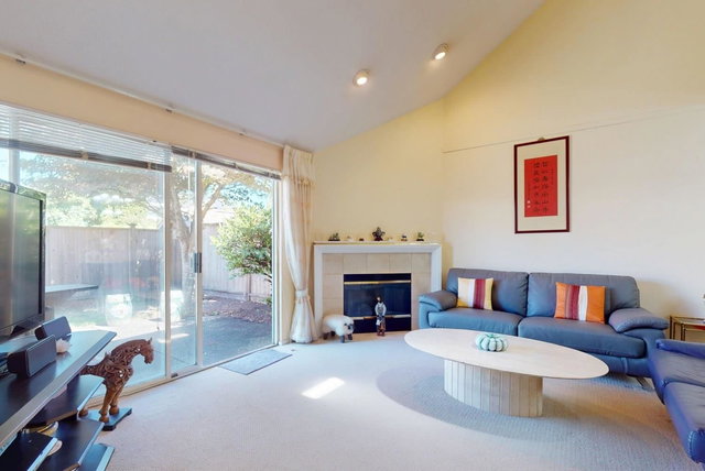 6 - 8231 Francis Road