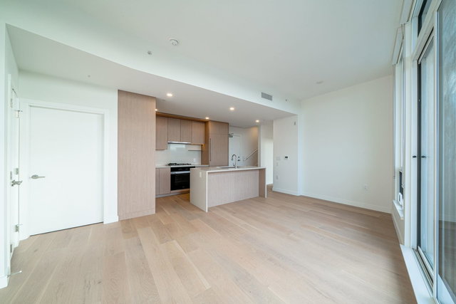 606 - 5212 Cambie Street