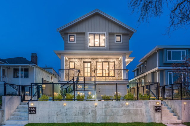 1 - 2943 44th Avenue E