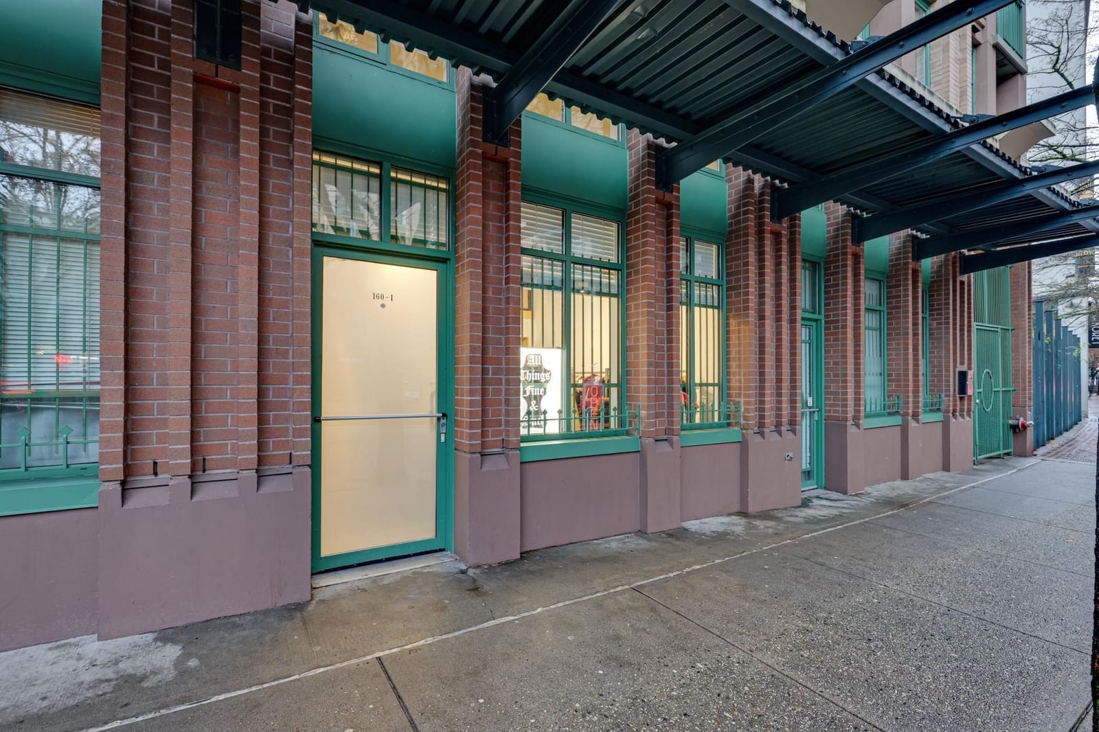 Listing Image 19