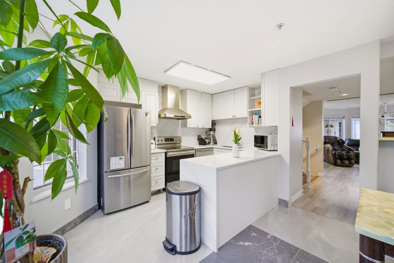 18 - 8711 Jones Road
