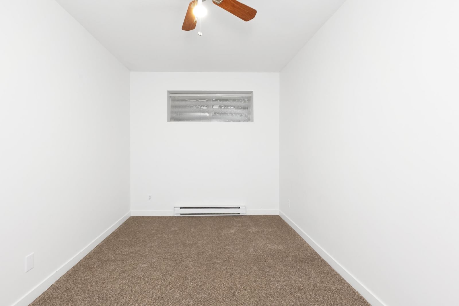 Listing Image 24