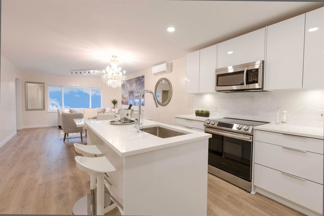 413 - 15739 Fraser Highway