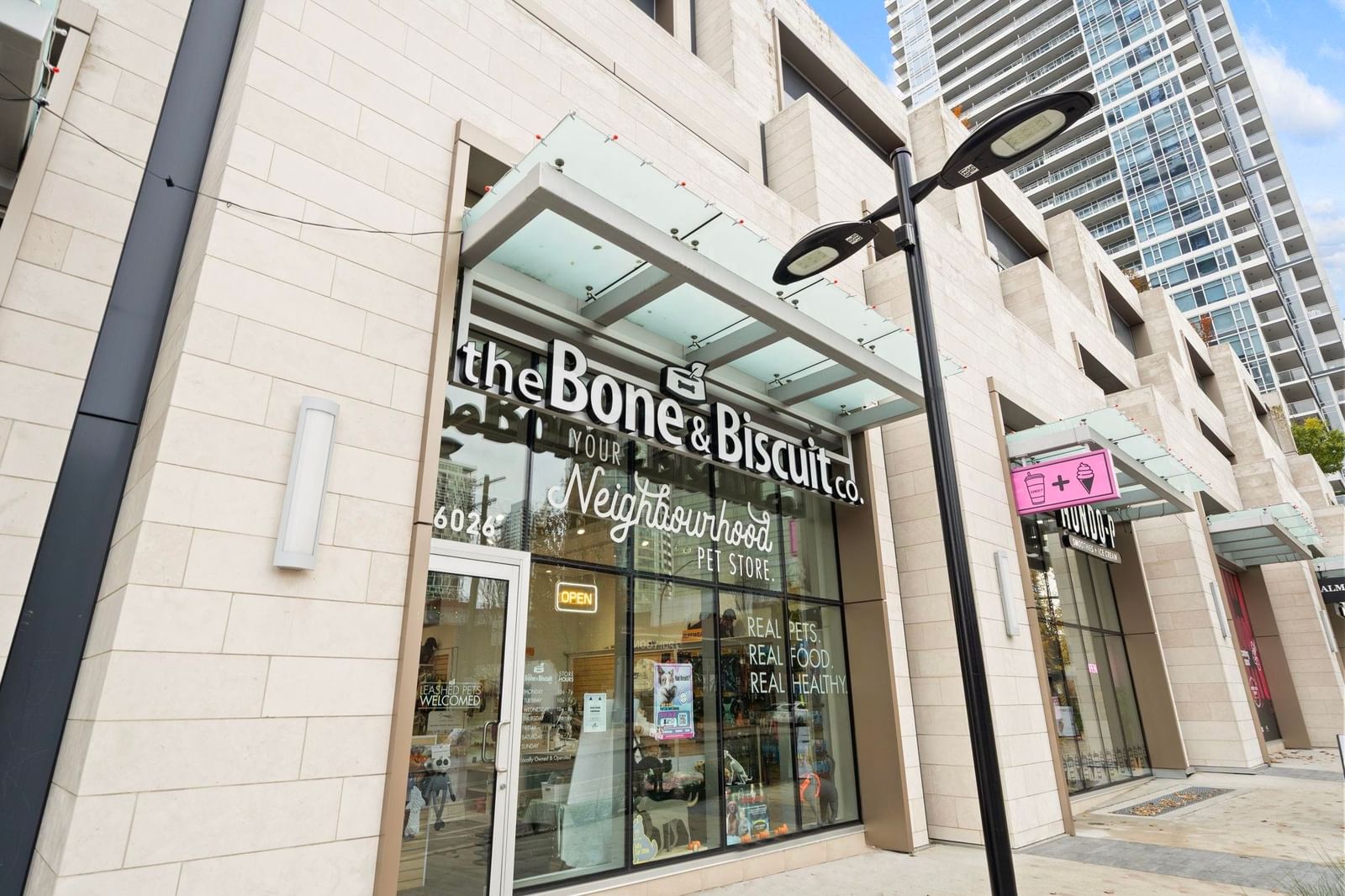 Listing Image 30