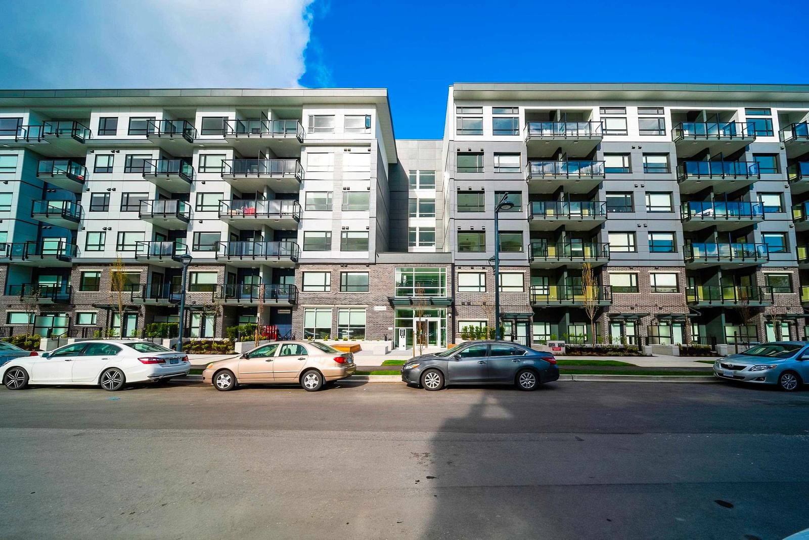 Listing Image 1