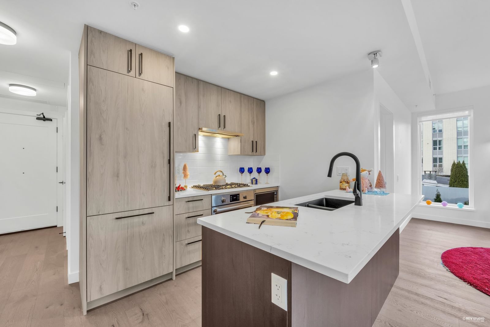 Listing Image 10