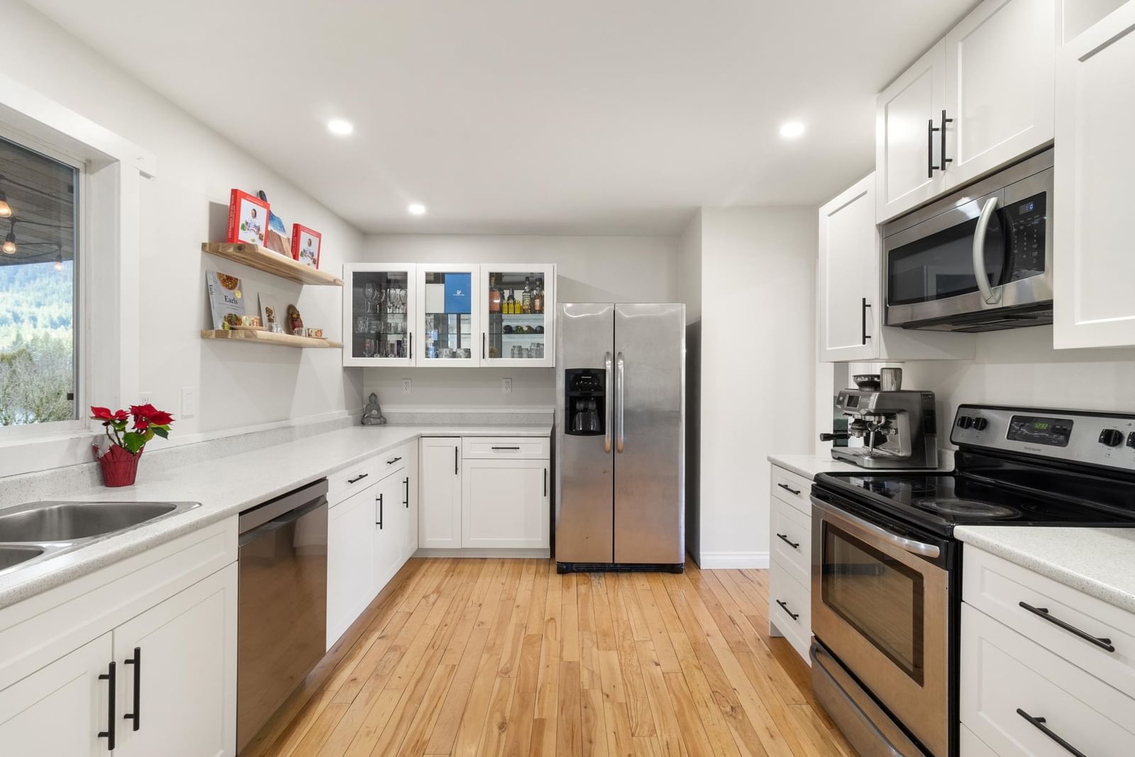 Listing Image 13