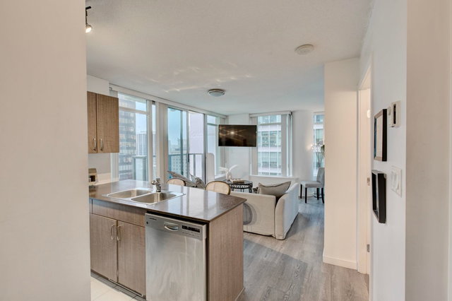 1505 - 610 Granville Street