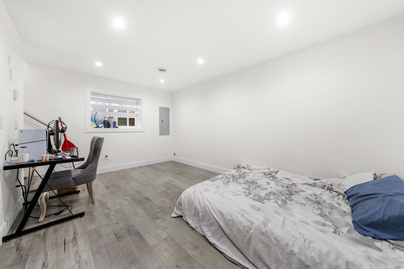 Listing Image 22