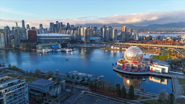 404 - 1633 Ontario Street