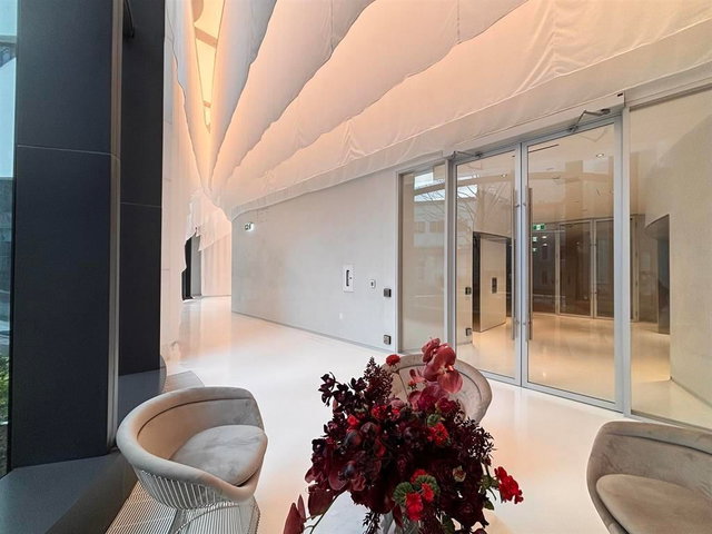 2702 - 1033 Nelson Street