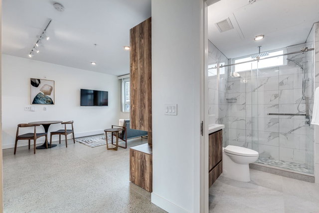 303 - 1170 Barclay Street