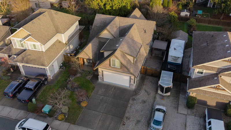 8512 Bradshaw Place, Chilliwack, V4Z 0A7 | Image 2