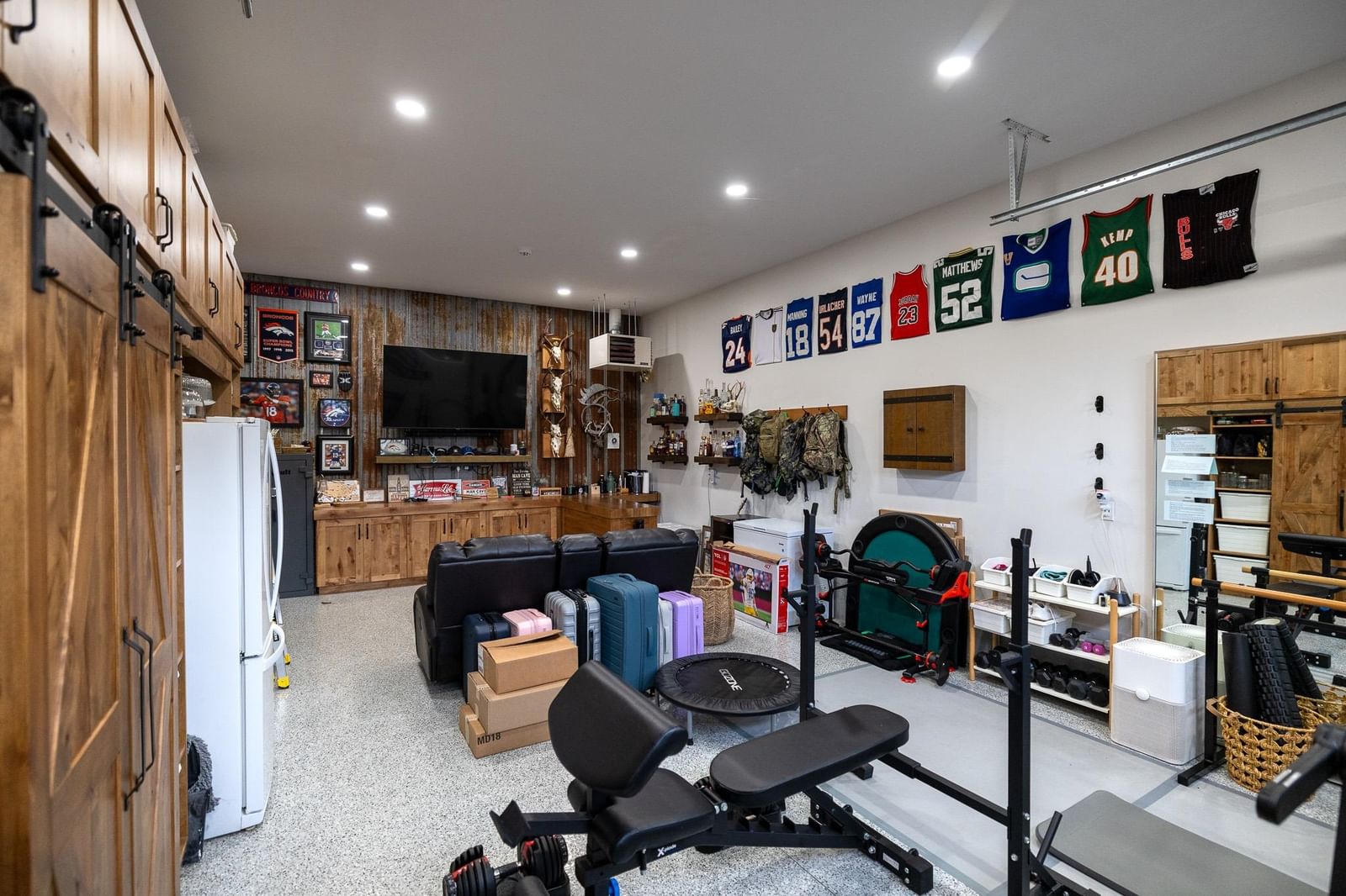 Listing Image 38