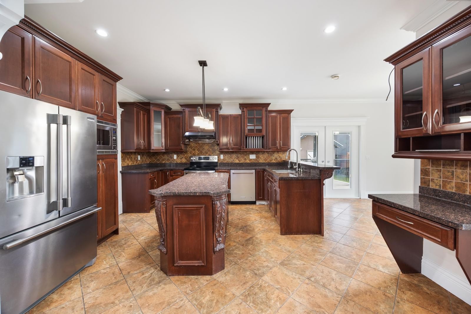 Listing Image 10