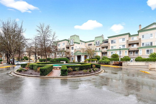 407 - 2970 Princess Crescent