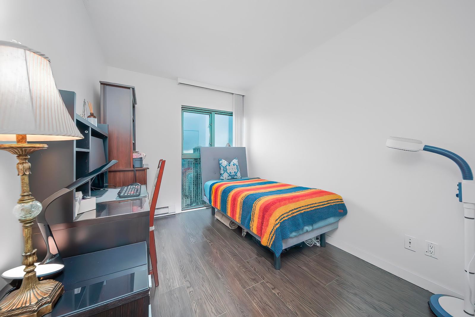 Listing Image 15