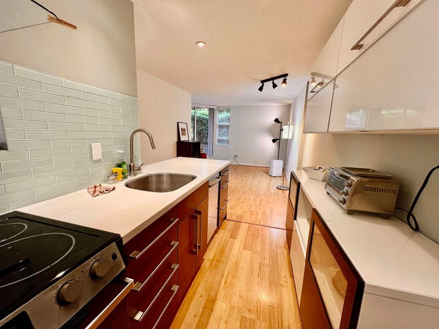 3xx - 1040 Pacific Street