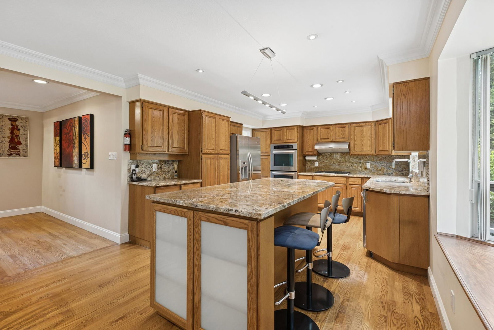 Listing Image 14