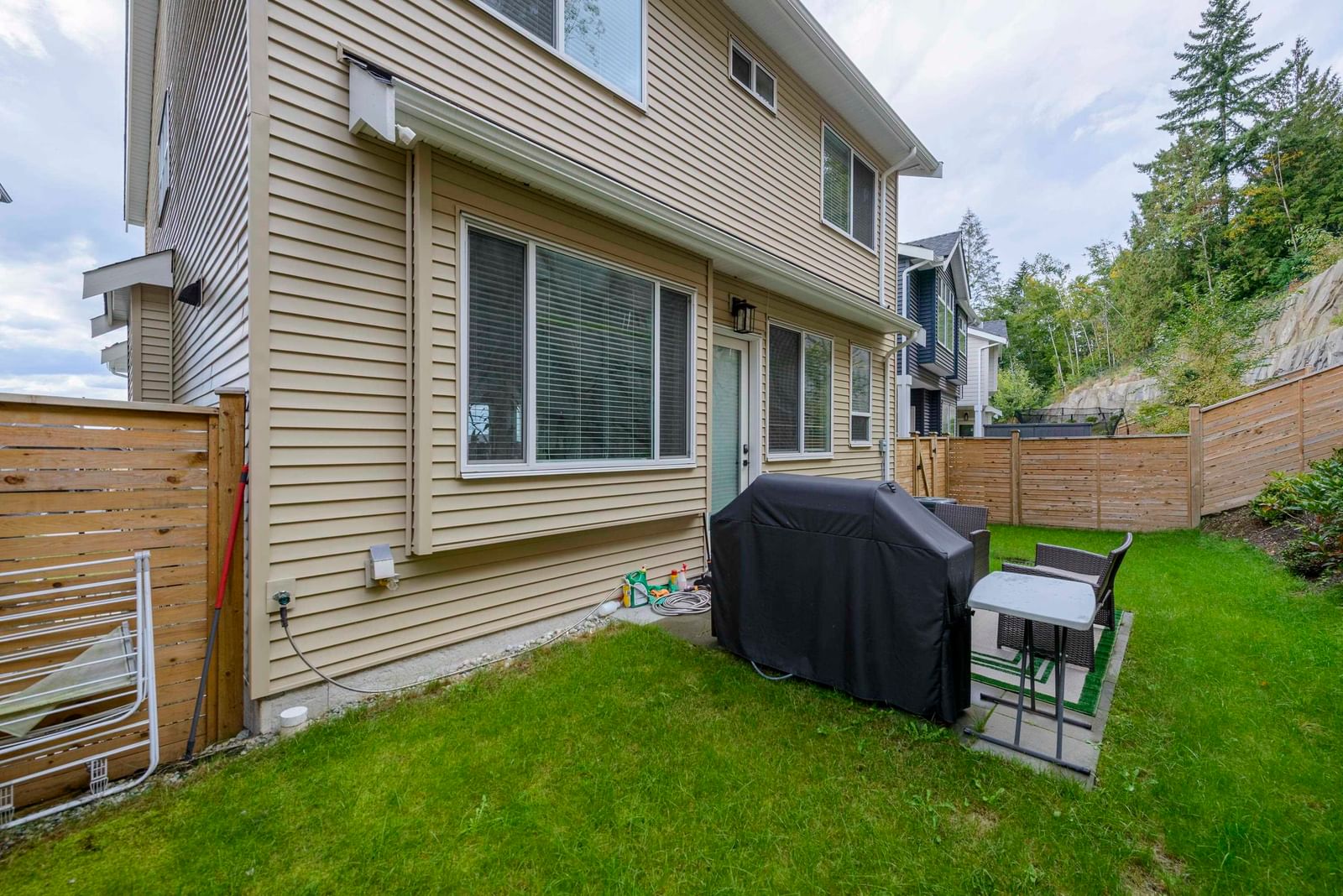 Listing Image 32