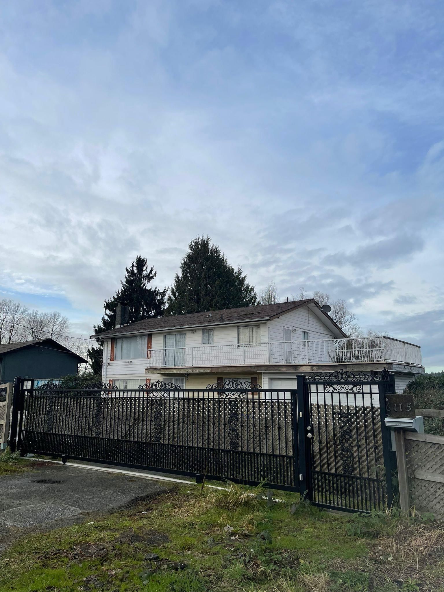 Listing Image 9