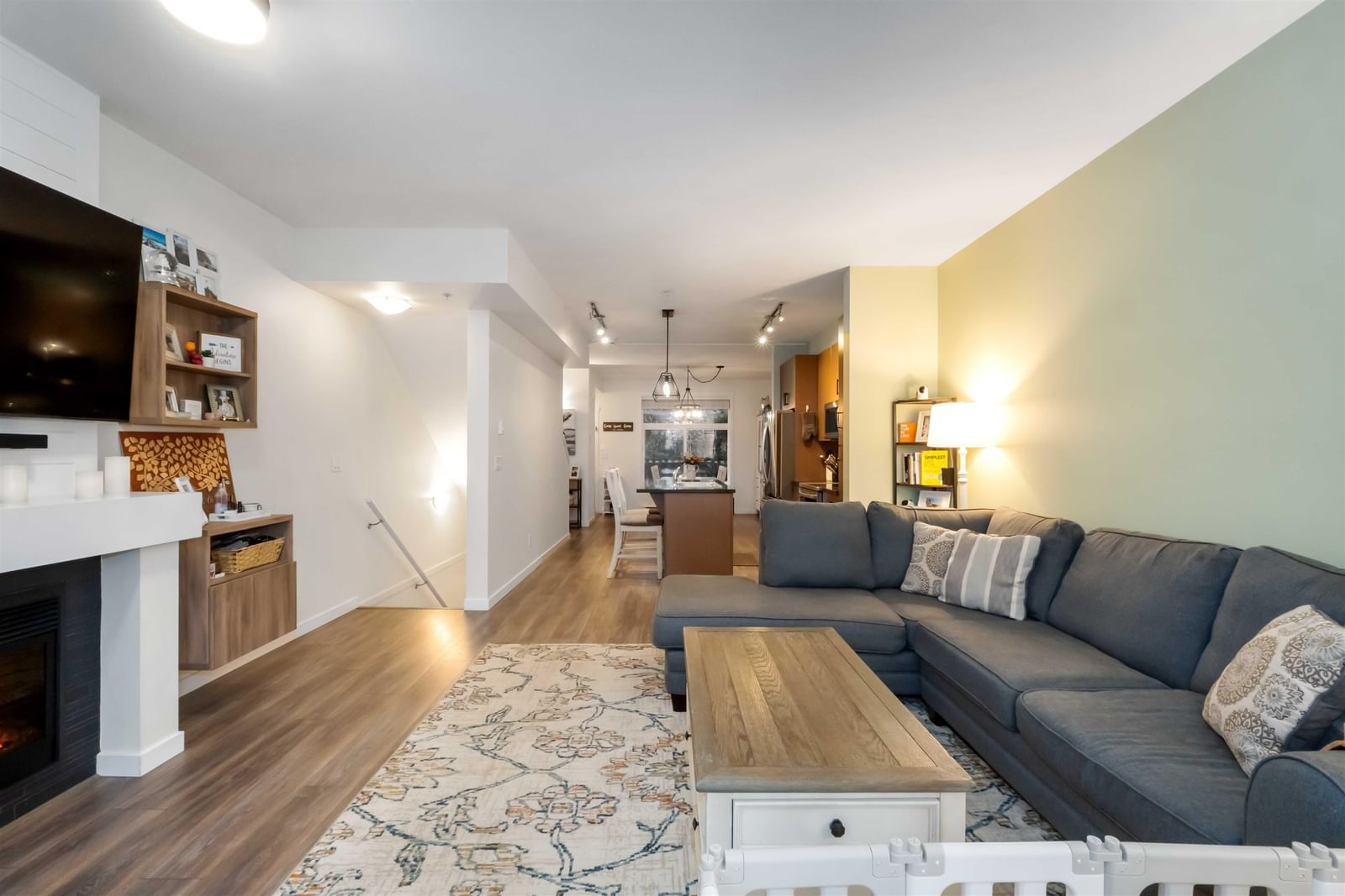 Listing Image 15