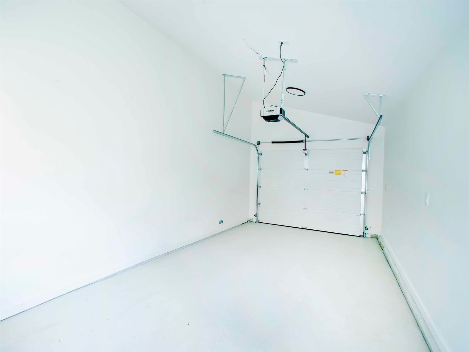 Listing Image 27