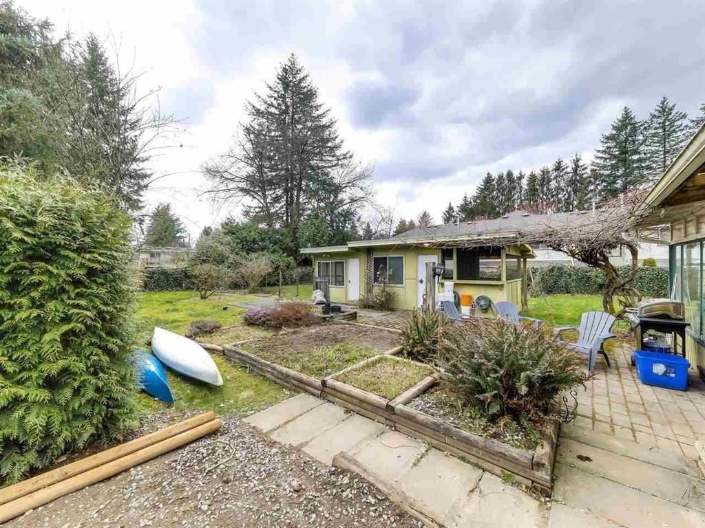 Listing Image 11