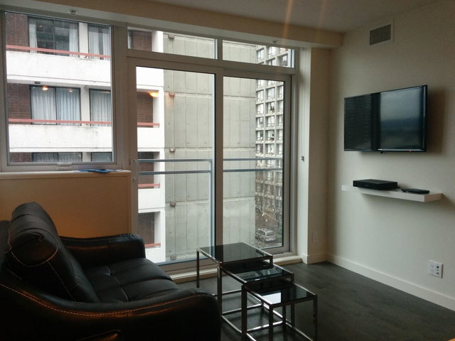 811 - 1009 Harwood Street