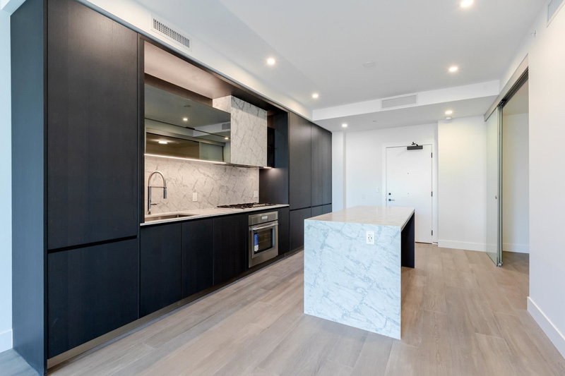 314 - 1342 Johnston Road, White Rock, V4B 3Z2 | Image 3