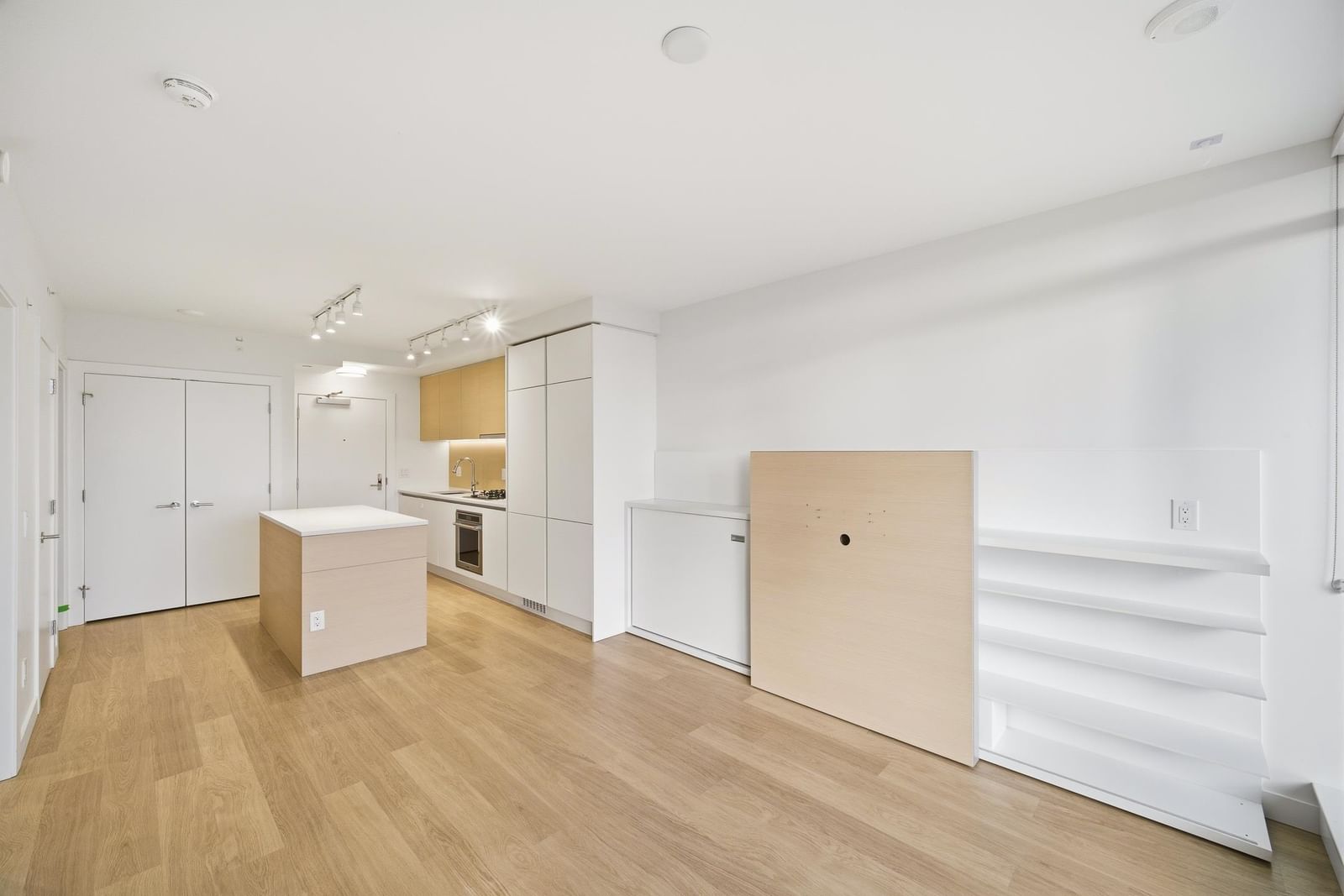 Listing Image 14