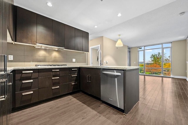 601 - 1155 The High Street