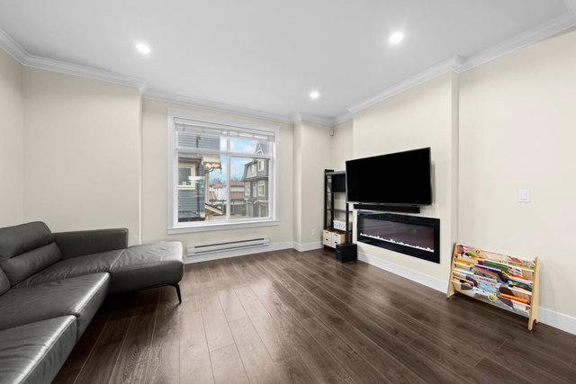 19 - 6033 Williams Road